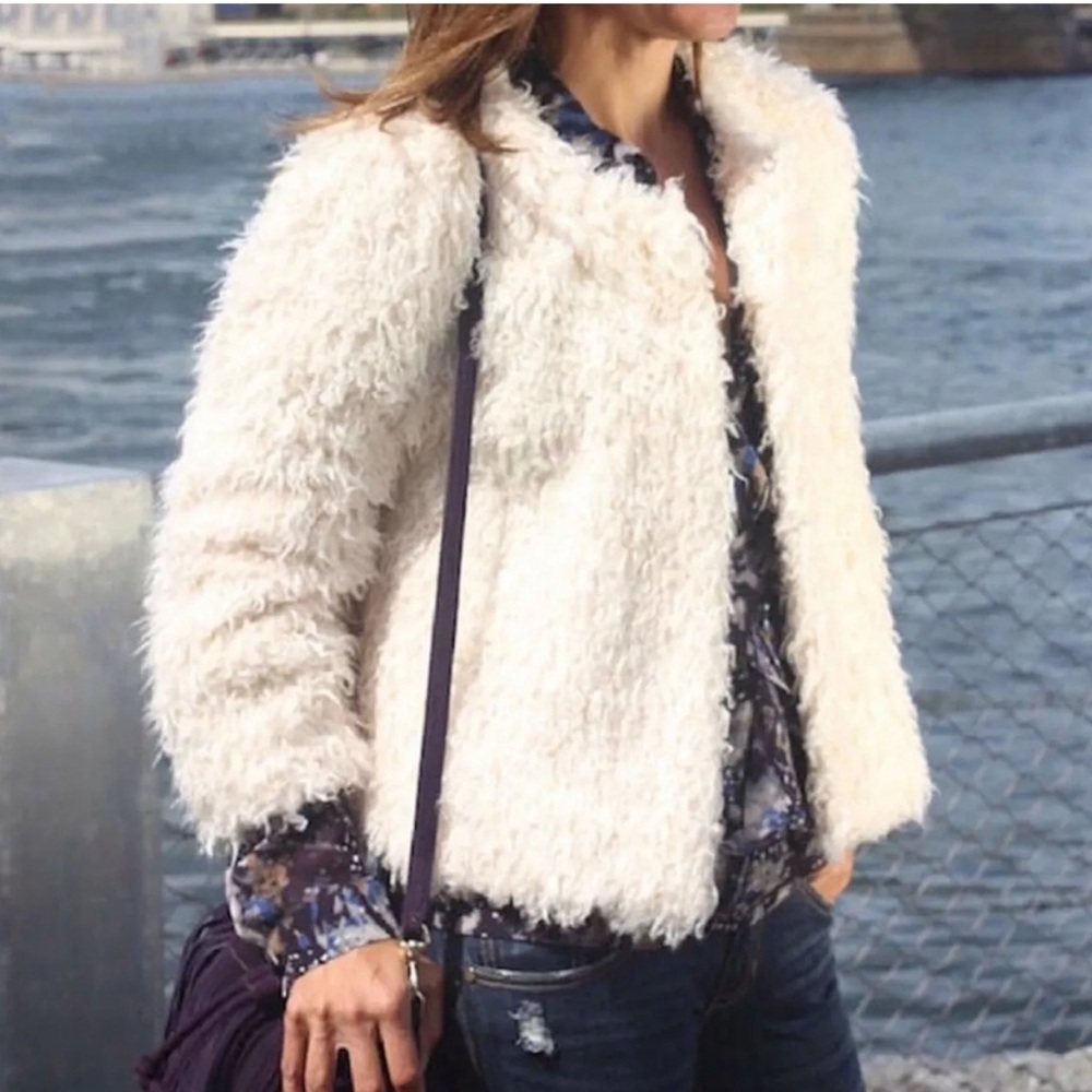 CAbi Coat Ivory‎ Cream Fuzzy Sherpa Coat Style 3024